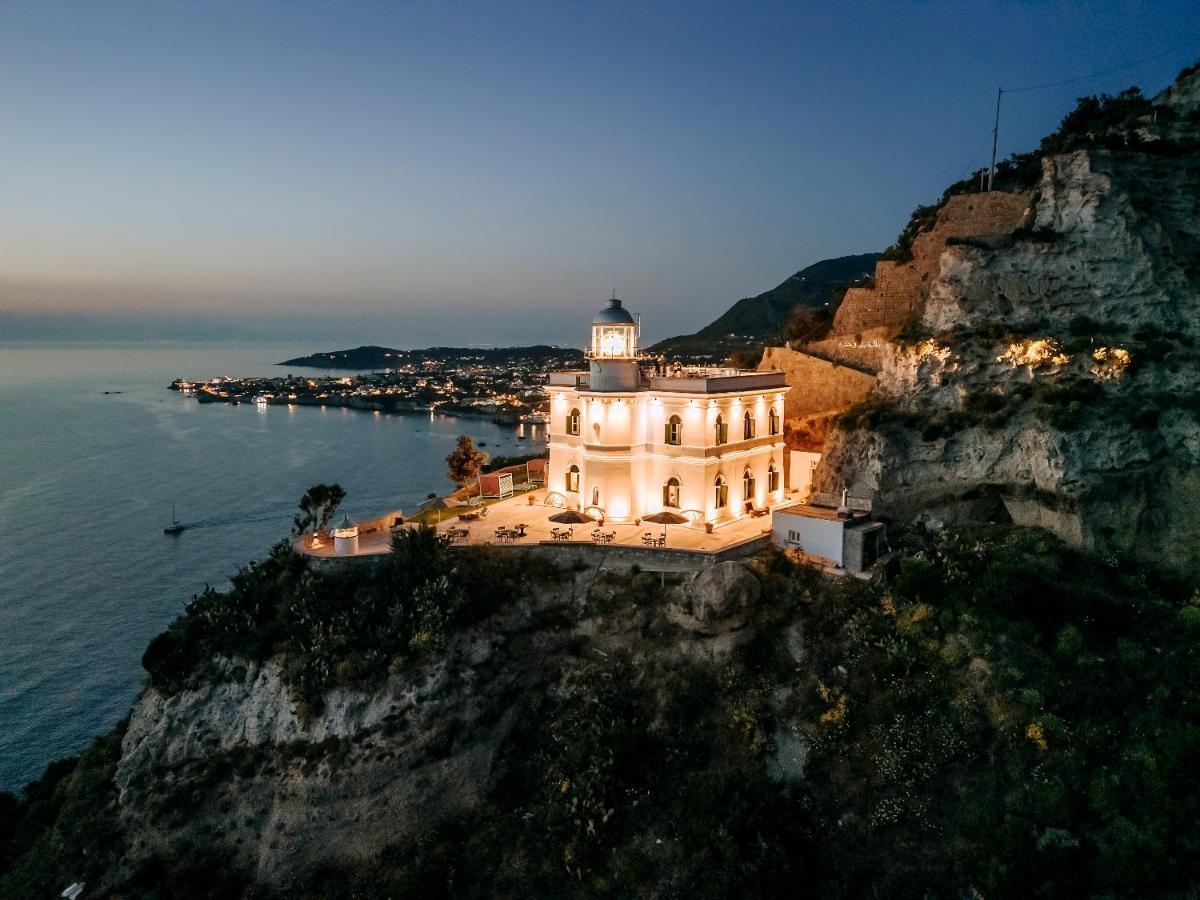Faro Punta Imperatore Forio di Ischia Екстериор снимка